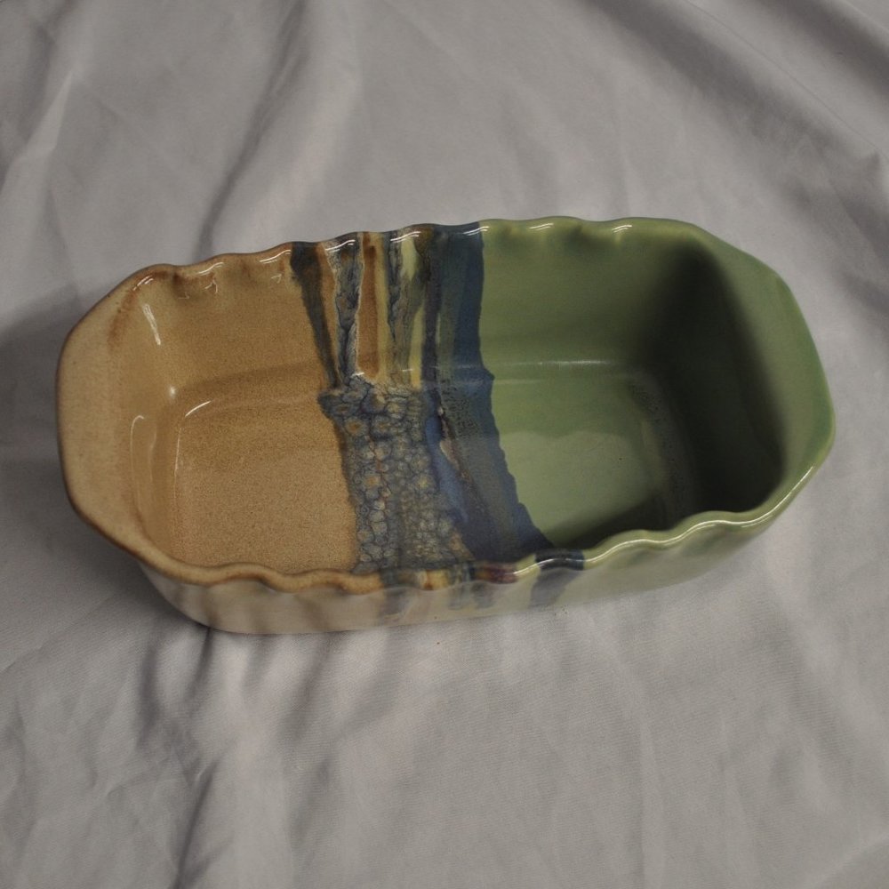 Neher 2018 cinnamon pull-aparts stoneware baking dish glaze drip (358w)